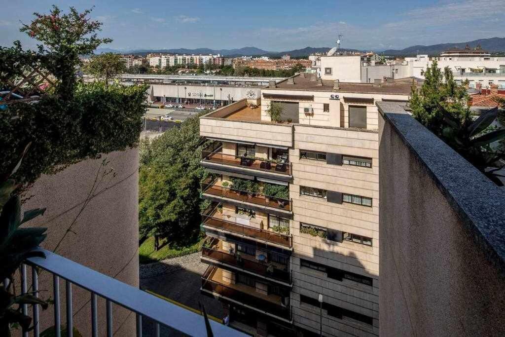 Atico Con Gran Terraza En El Corazon De Girona Apartment Ngoại thất bức ảnh