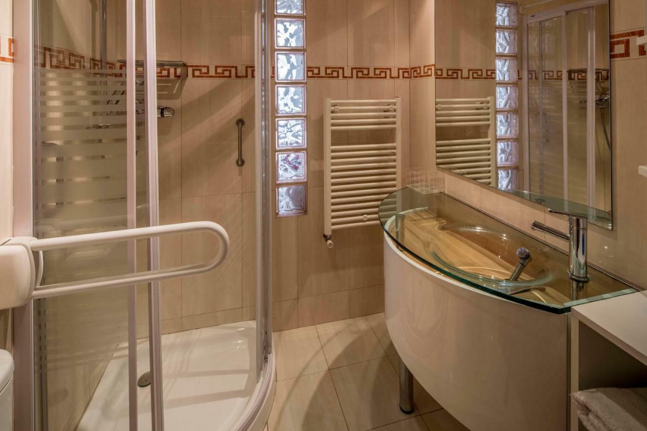 Atico Con Gran Terraza En El Corazon De Girona Apartment Ngoại thất bức ảnh